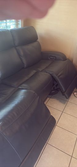 Leather recliner couch