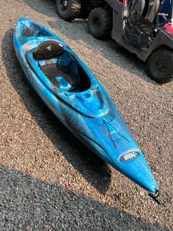 Pelican Mission 100 Kayak