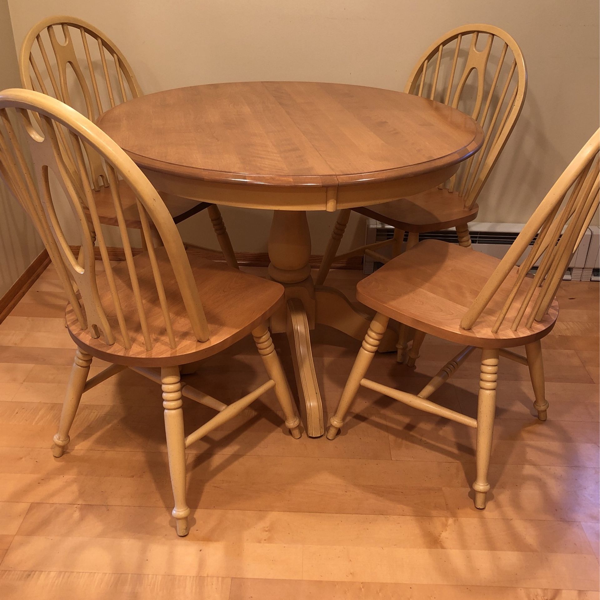 Kitchen  Table  Dinette Table