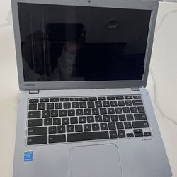 HP Chromebook/ Powers On- Display Issue / Selling As Is Or For Parts 