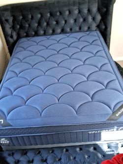Cloud Queen Matress