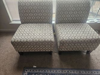 Accent chairs with end table