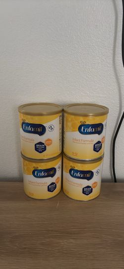 Enfamil infant formula can (powder)