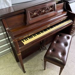 Vintage Wurlitzer Upright Piano 🎹 