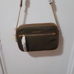 Michael Kors/bag/color Olive Green 