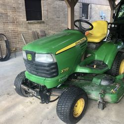 2011 X700 John Deere Lawnmower 60” Deck