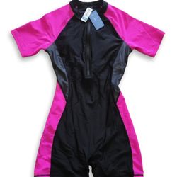NEW Halcurt Rash Guard Suit | Fuchsia & Black | Size M | NWT