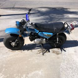 Suzuki RV90