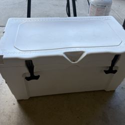 Igloo Cooler 60 