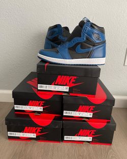 AIR JORDAN 1 RETRO HIGH OG 'DARK MARINA BLUE'