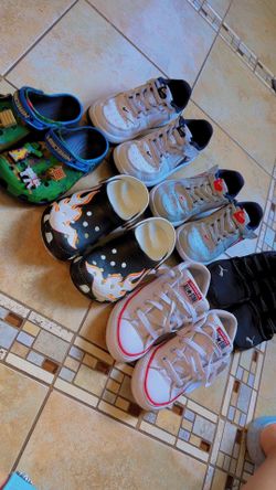 Boys shoes