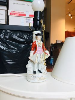 Beautiful Antique table lamp. Baroque Style. Nice and cozy. Like new condition. 2.7/8” x 3.5/8”. 13.1/4” tall. 12” tall with no shade on it.