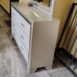 Silver Dresser With Mirror 