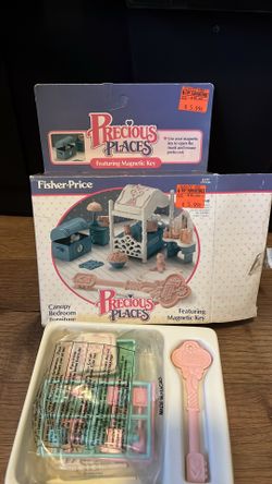 1989 Fisher-Price Precious Places Canopy Bedroom Furniture set.