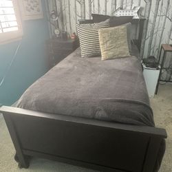IKEA Hemnes Twin Bed Frame in Black 
