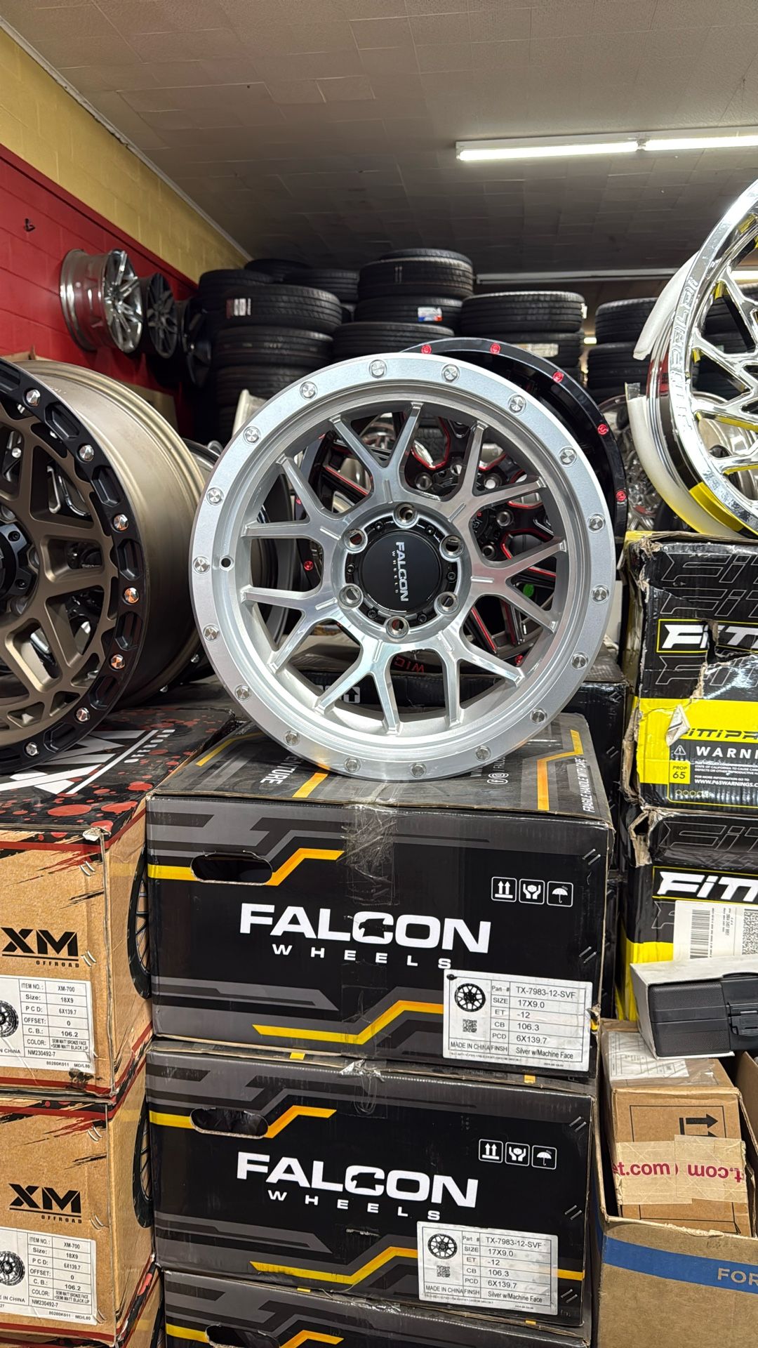 Falcon Wheels 17’