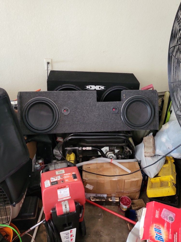 2 -10 Inch Kenwood Ecelon Subwoofers In A Box