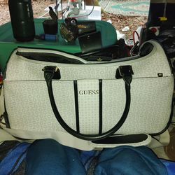 Designer guess duffle bag large