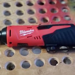 Milwaukee M12 3/8 inch electric ratchet never been used.