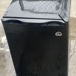 Black mini Fridge 
