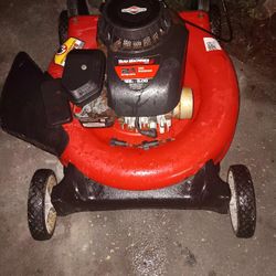 Yard Machine Push Mower 