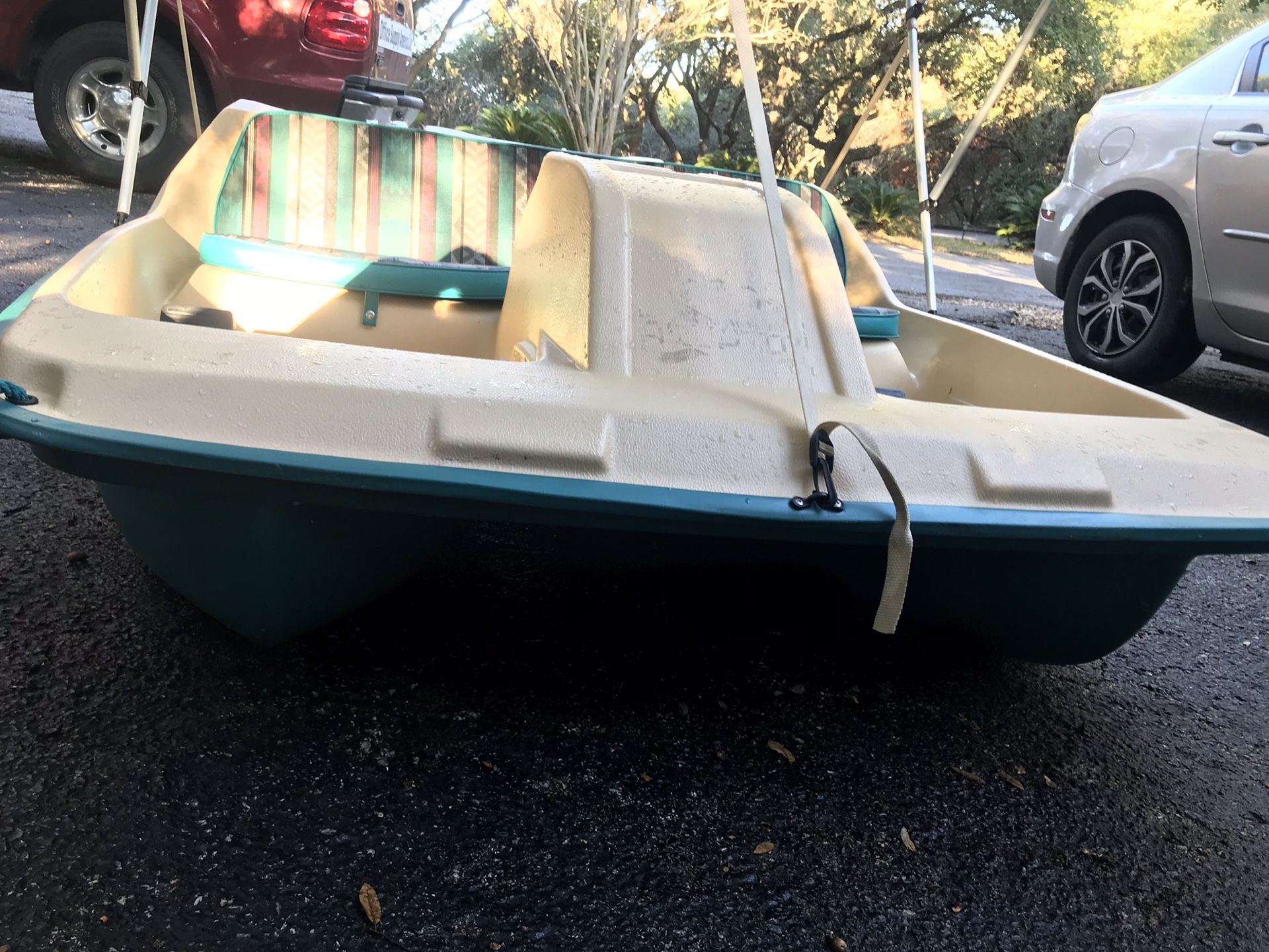 Aquatoy 5 Person Paddle Boat for Sale in San Antonio, TX OfferUp
