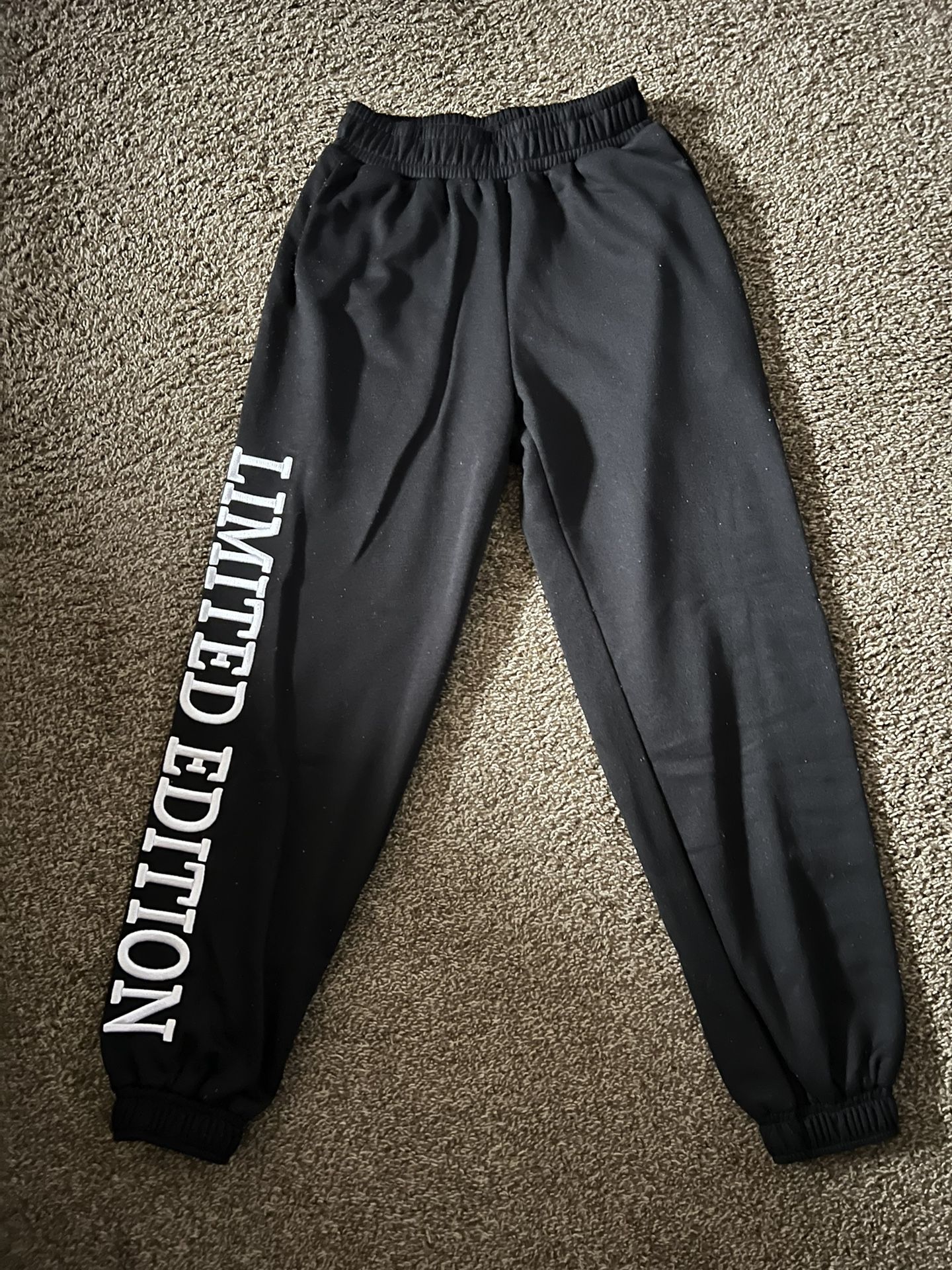 FASHION NOVA SWEATS