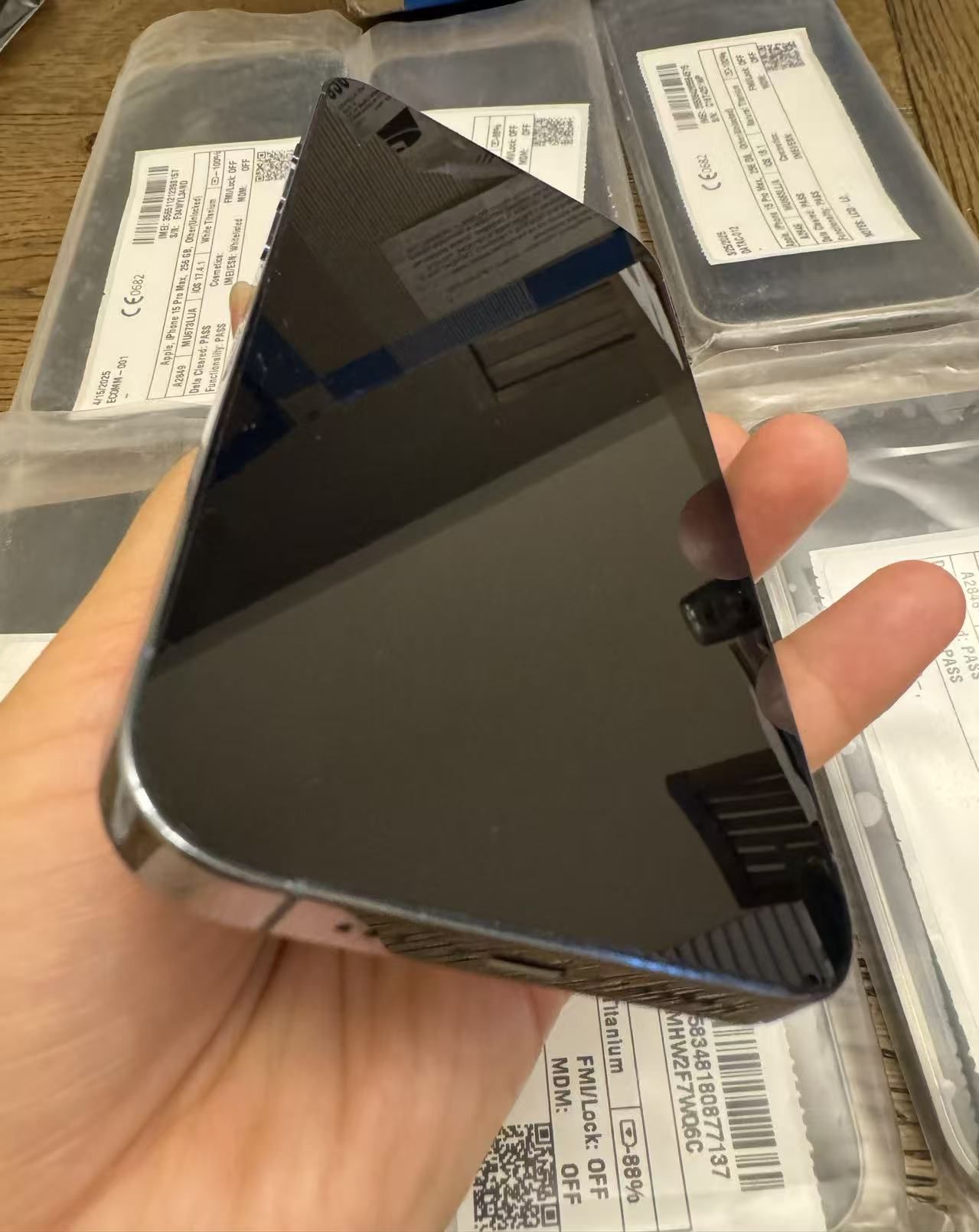 iPhone 15 Pro Max Unlocked Excellent New