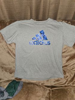 Lady's Adidas tshirt