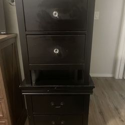 2 Nightstands For Sale 