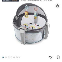 On The Go Baby Dome. Travel Bassinet $20