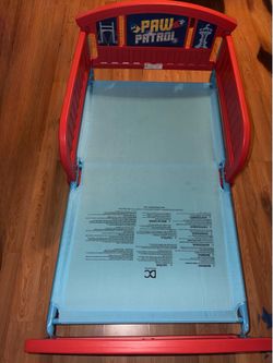 Toddler bed frame