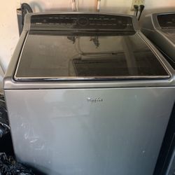 Whirlpool Washer and Dryer Set