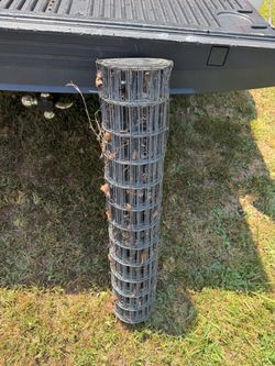 3’ x 25’ Metal Roll Fencing - New / Read Below ⬇️ ITS AVAILABLE WHY ASK