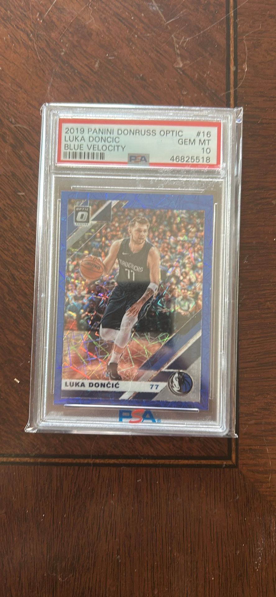 PSA 10 Panini Donruss Optic - Luka Doncic #16 Blue Velocity Prizm