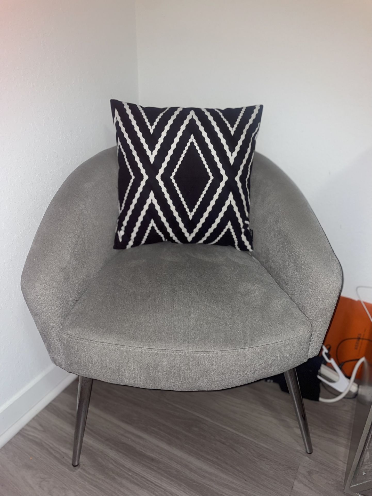 Accent/Vanity Chair