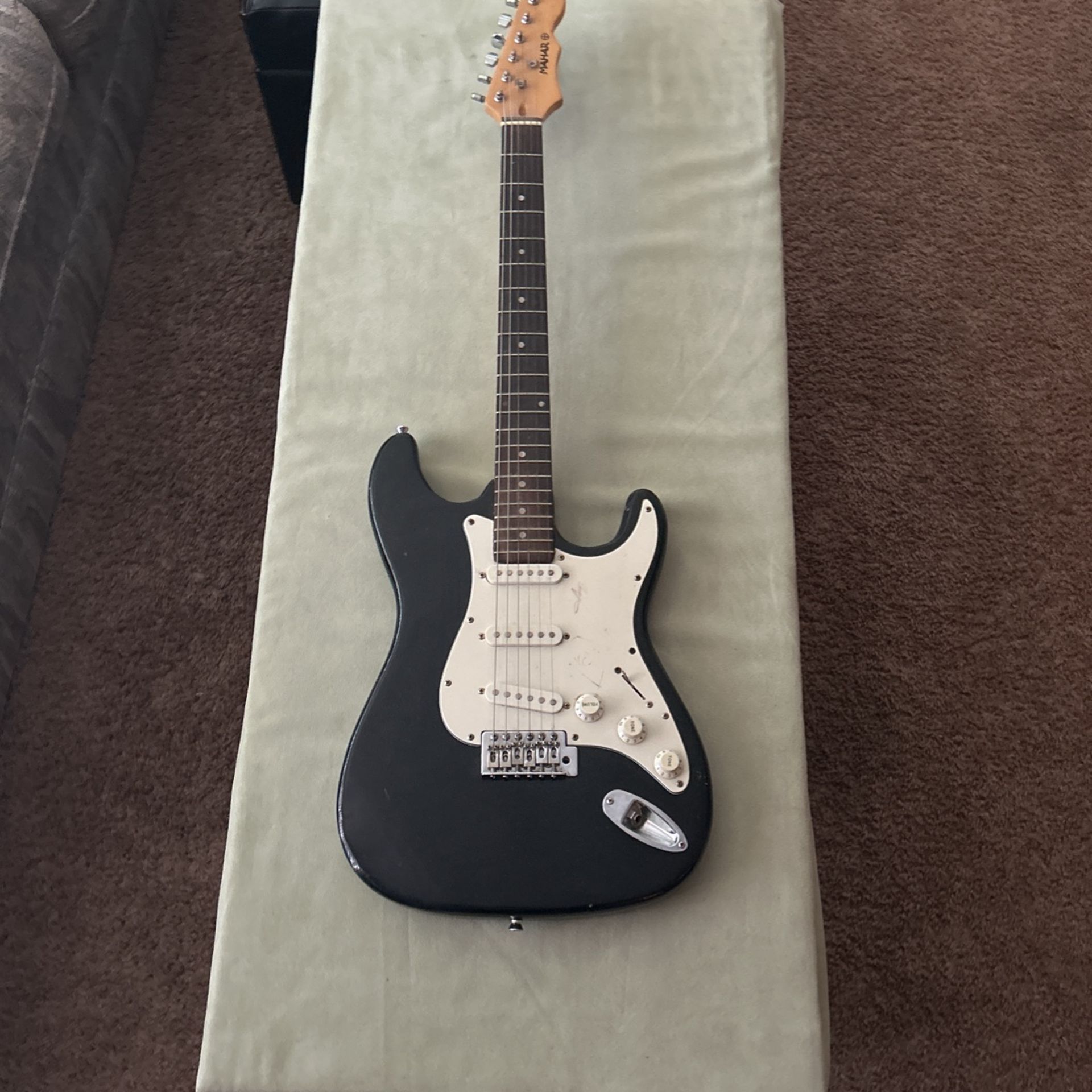 Mahar Electric guitar Strat Style