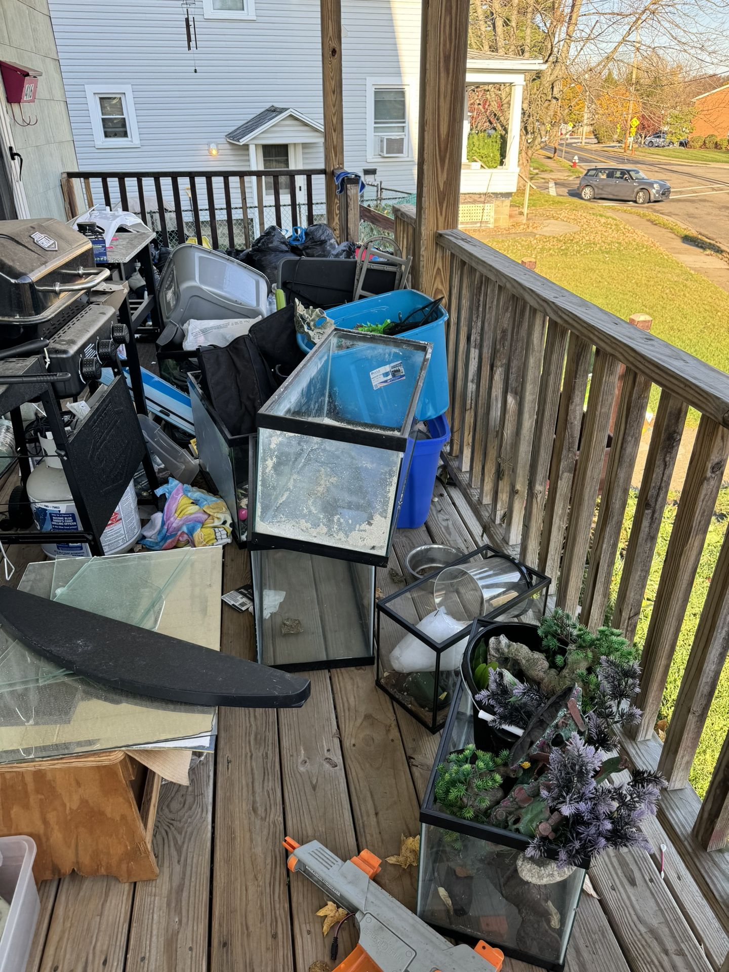 Best Offer Random Fish Tanks, Pumps, Decorations