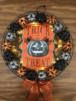 Handcrafted-Handmade-14” Halloween Wreath-Lights Up!