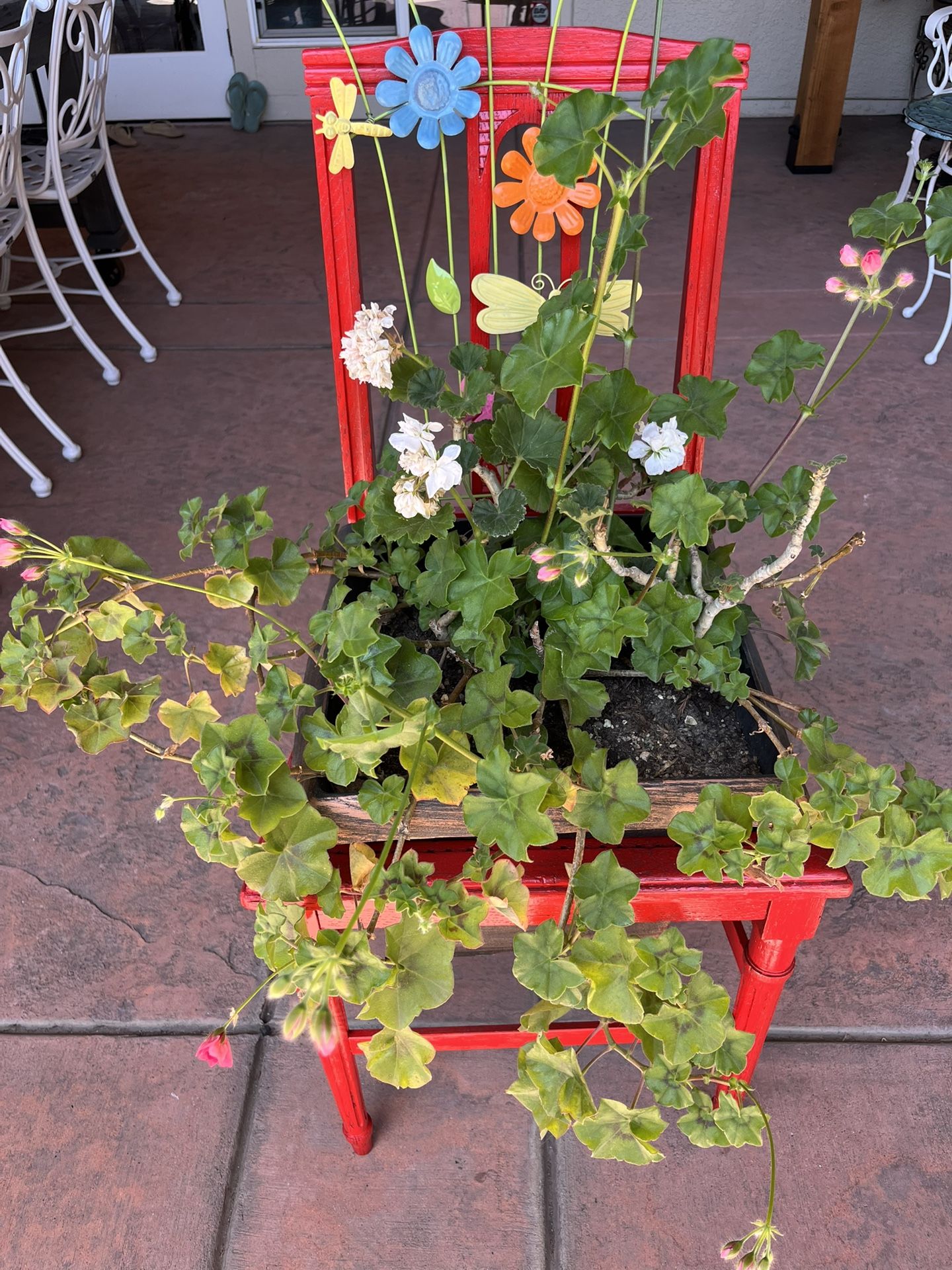 Plant Holder With Potted Plant