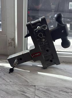GEN-Y Mega Duty Hitch