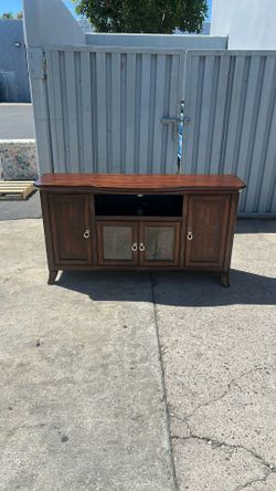 Entertainment center 60” x 18” x 32”