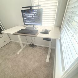 Work desk/Adjustable
