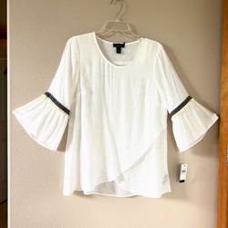 white blouse women's M brand new!