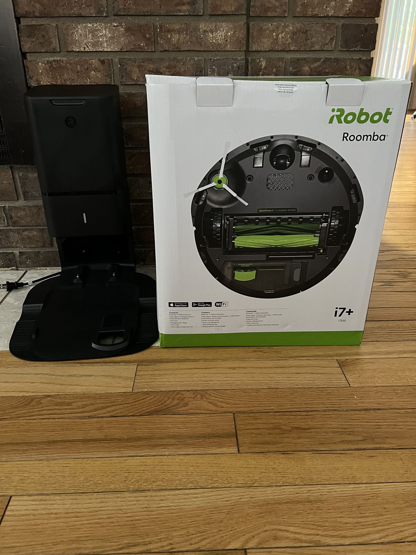 Roomba i7 Plus 7550 Wi-Fi Connected Robotic Vacuum Automatic Dirt Disposal Black