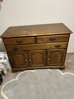 Dresser