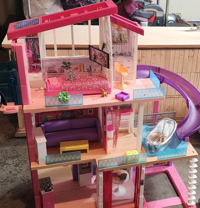 Doll House, Barbies, Barbies Jeep, Barbies Camper