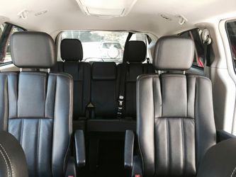 Minivan Seats - 2012 Chrysler Town & Country Middle and Rear Leather Seats - Black