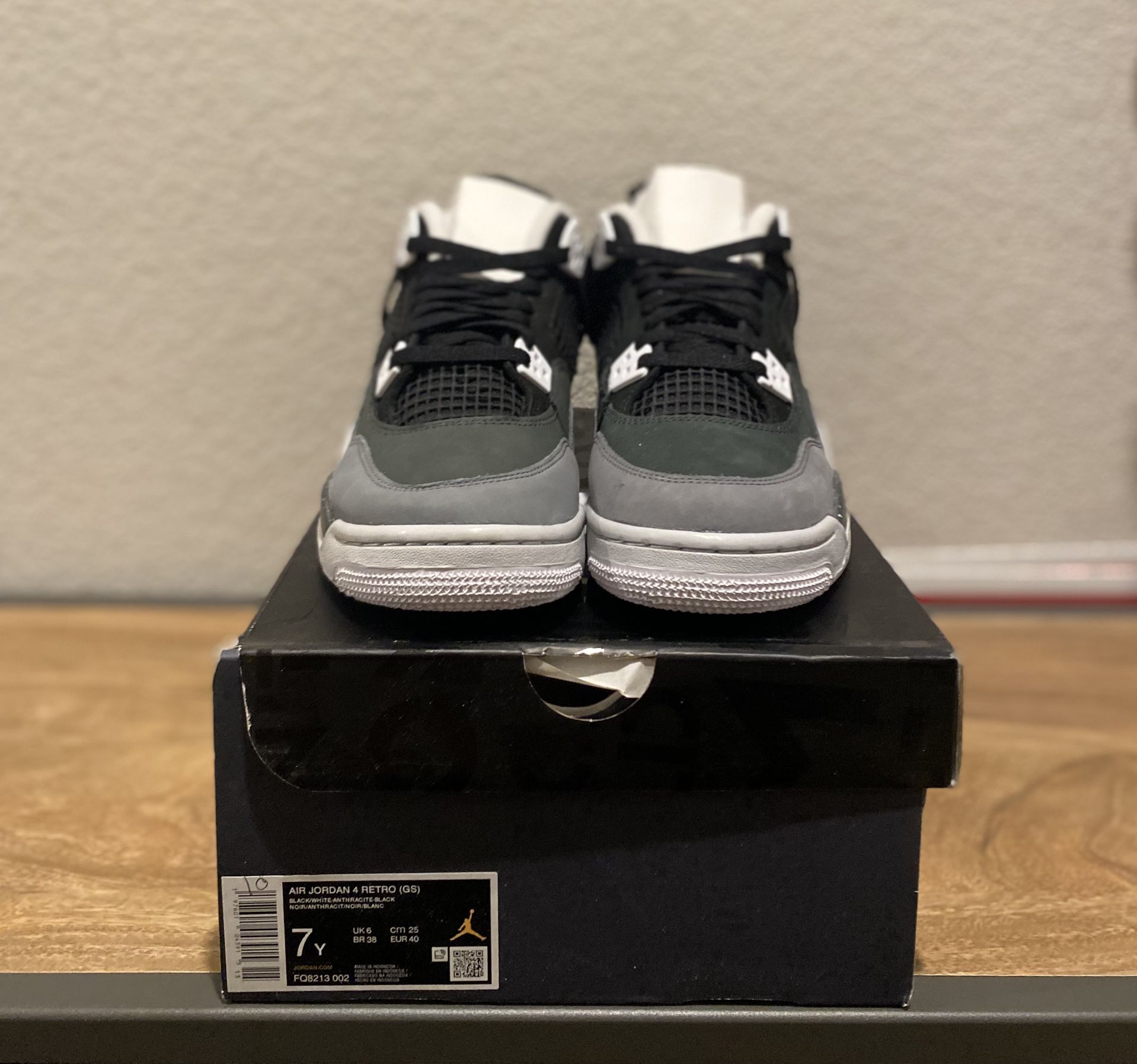 Jordan 4 Fear