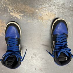Air Jordan 1 Size 5.5 Y